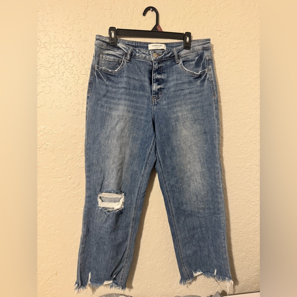 Lovervet Straight-Leg Distressed Jeans